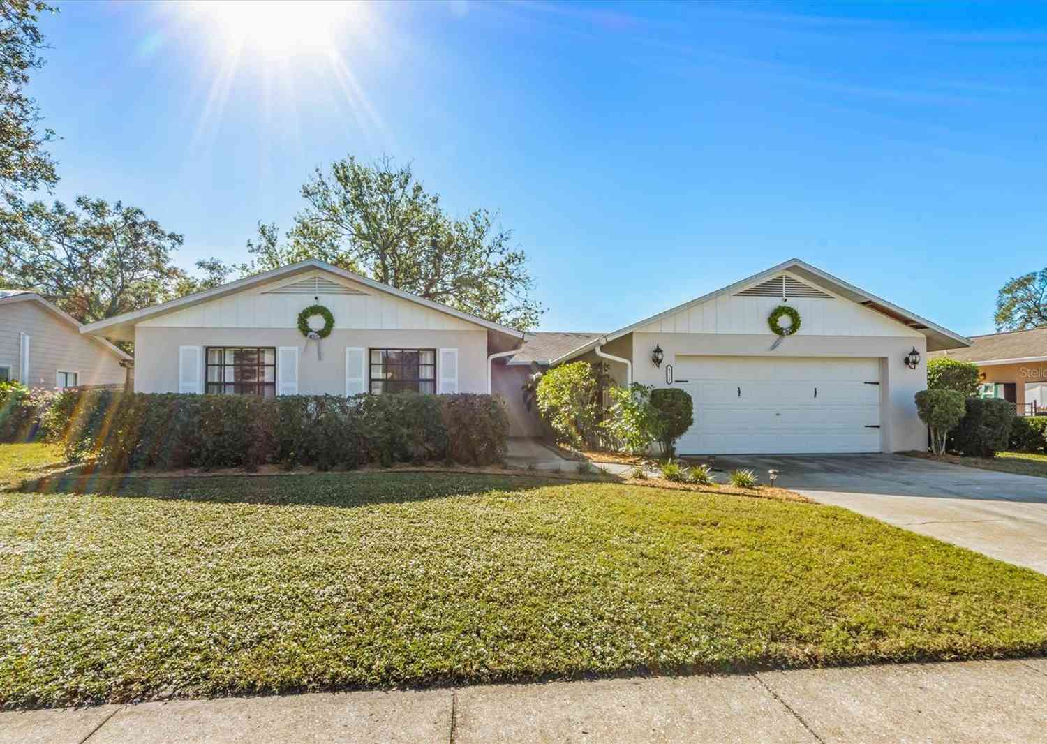 4513 33rd Avenue, BRADENTON, Florida image 2