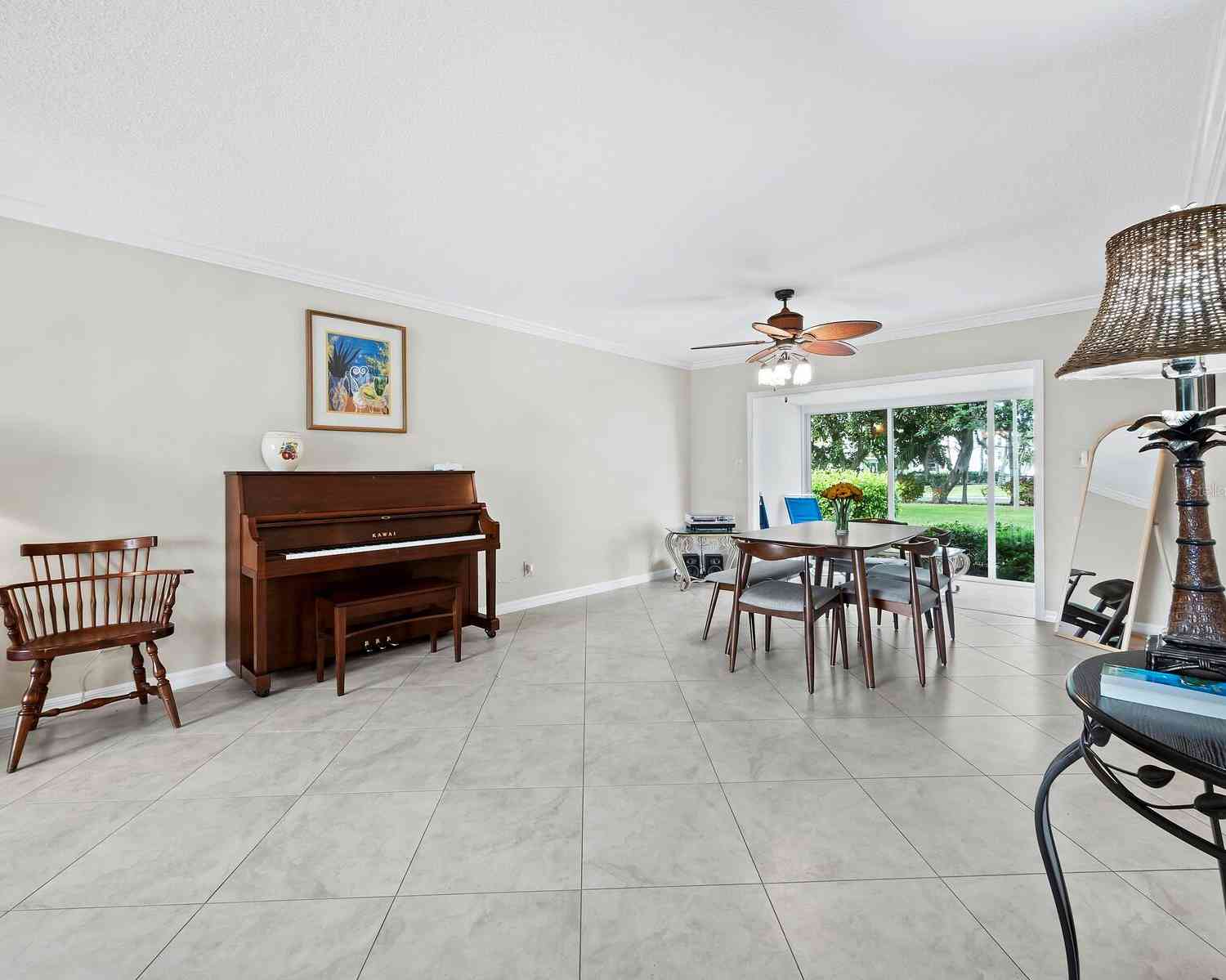 565 Sutton Place #V-9, LONGBOAT KEY, Florida image 5