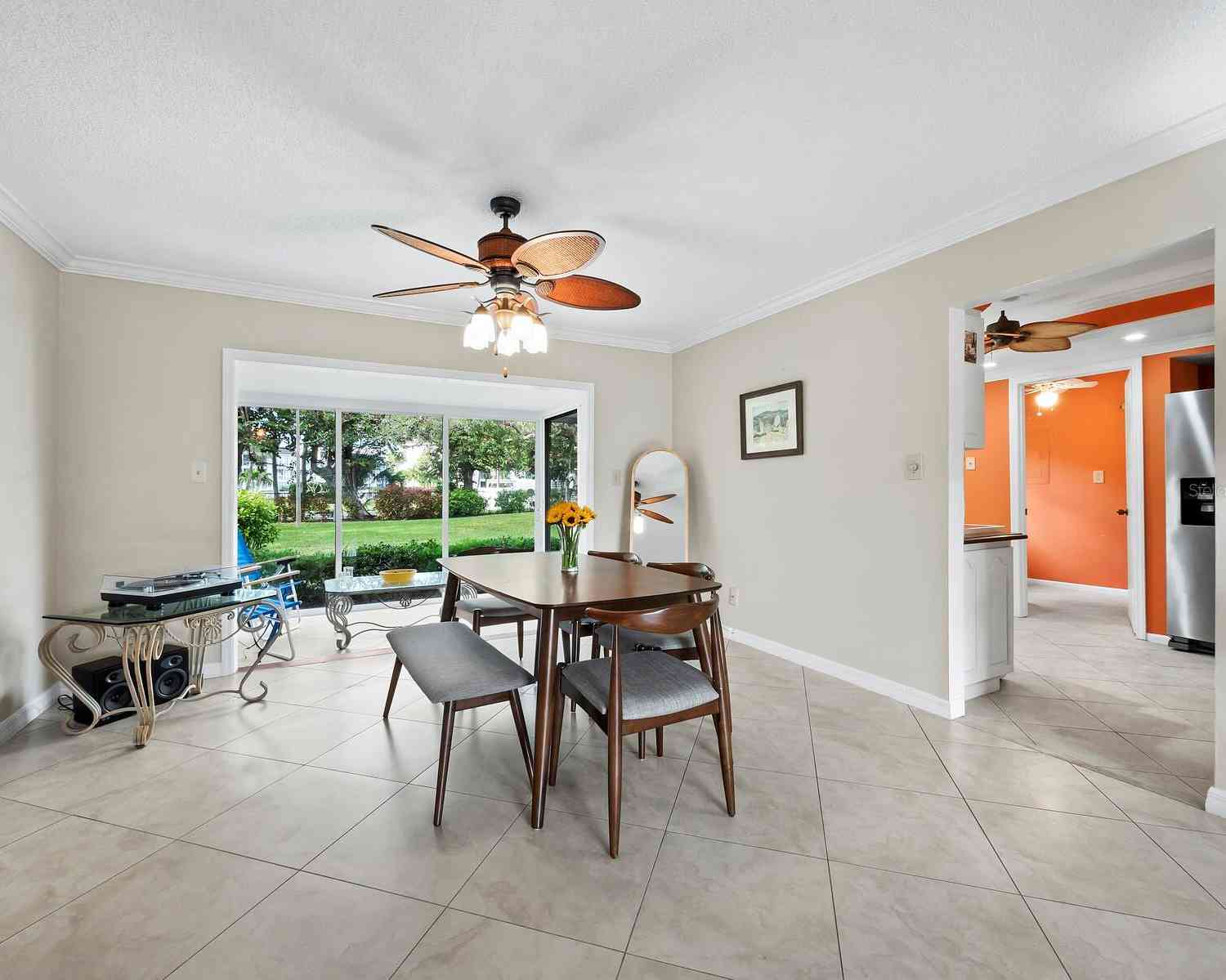 565 Sutton Place #V-9, LONGBOAT KEY, Florida image 10