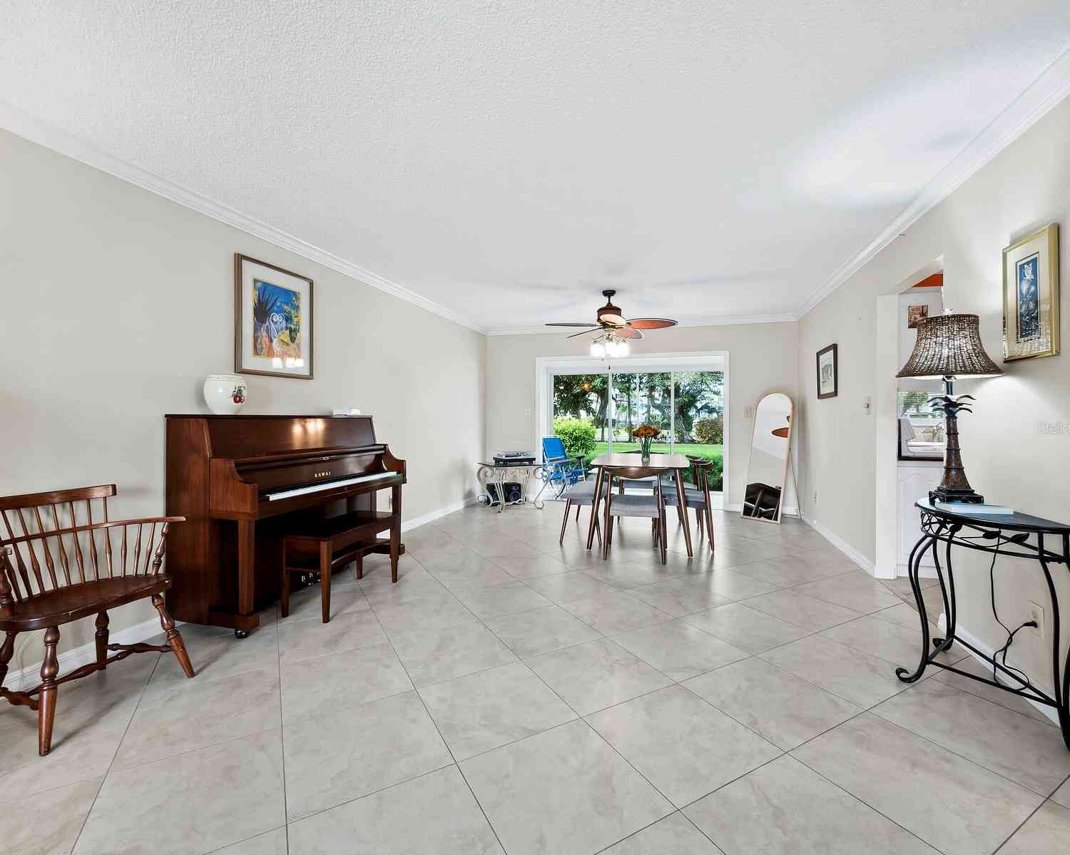 565 Sutton Place #V-9, LONGBOAT KEY, Florida image 6