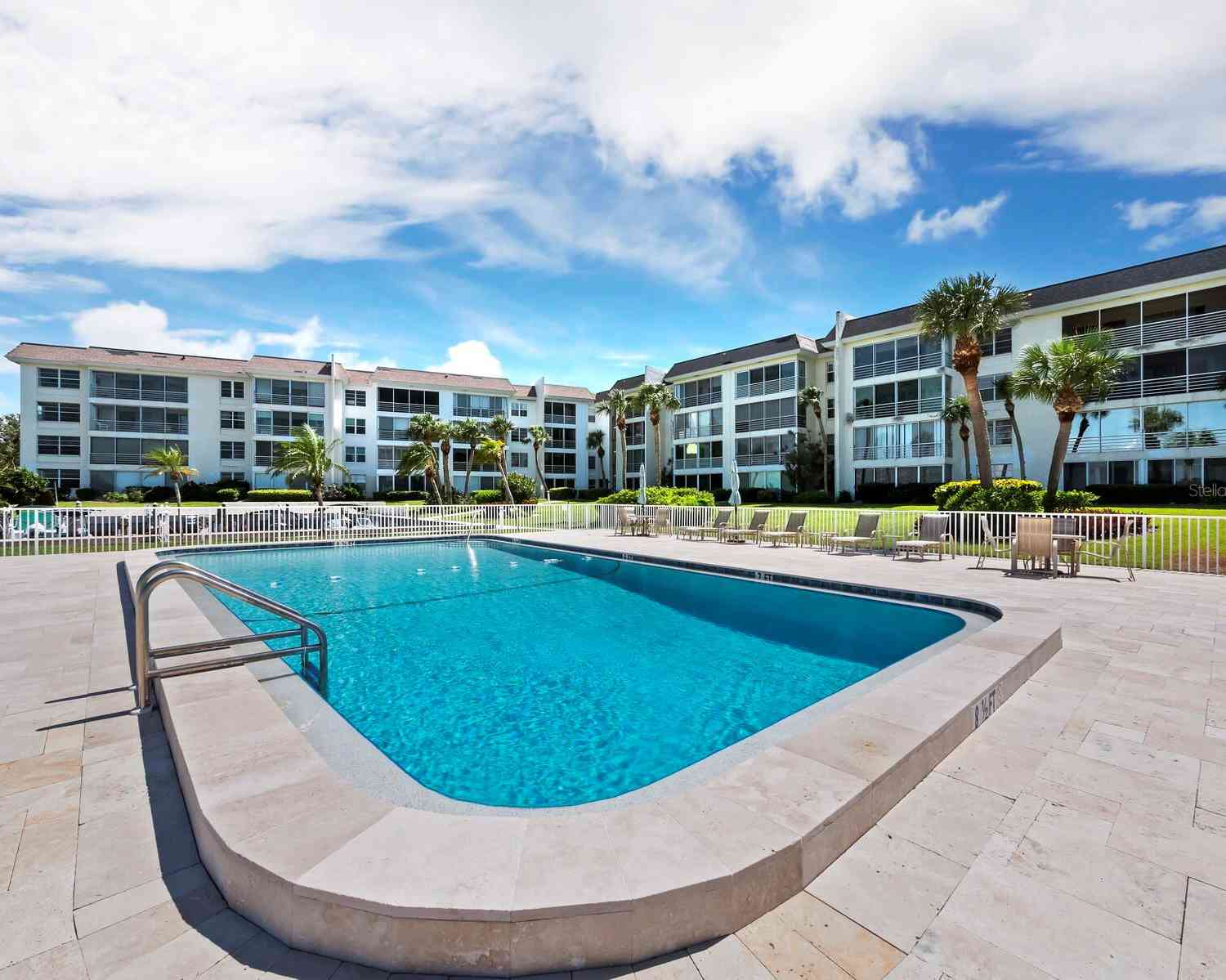 565 Sutton Place #V-9, LONGBOAT KEY, Florida image 33