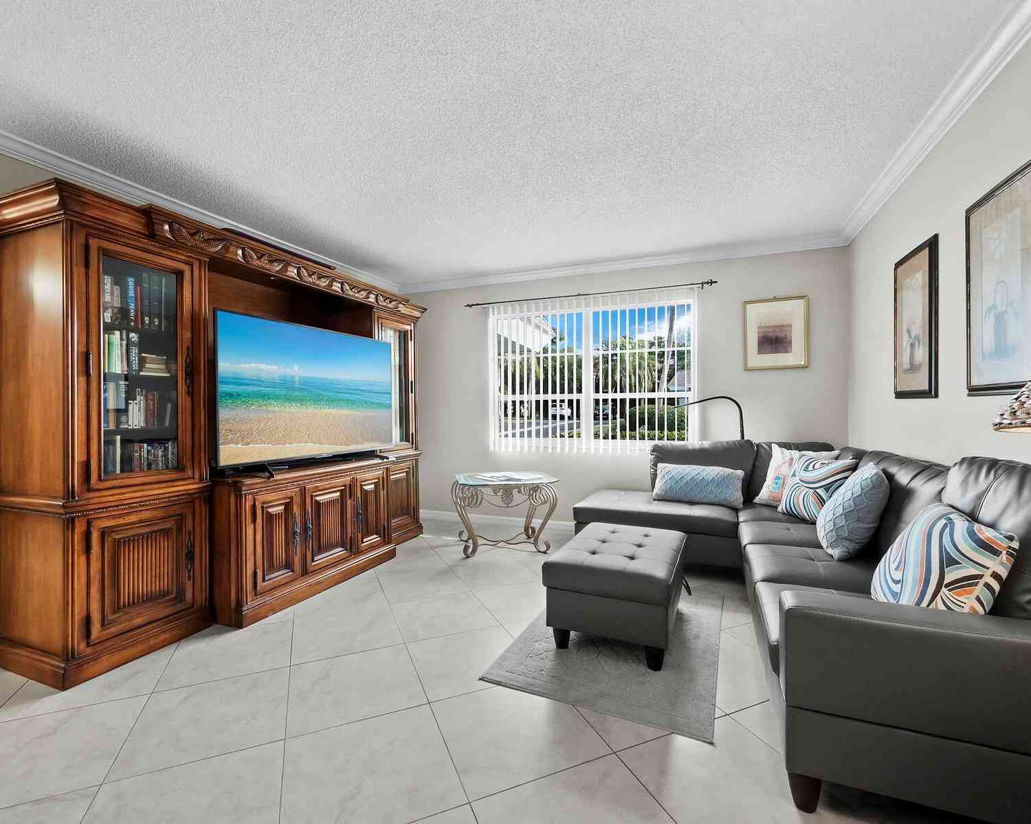 565 Sutton Place #V-9, LONGBOAT KEY, Florida image 9