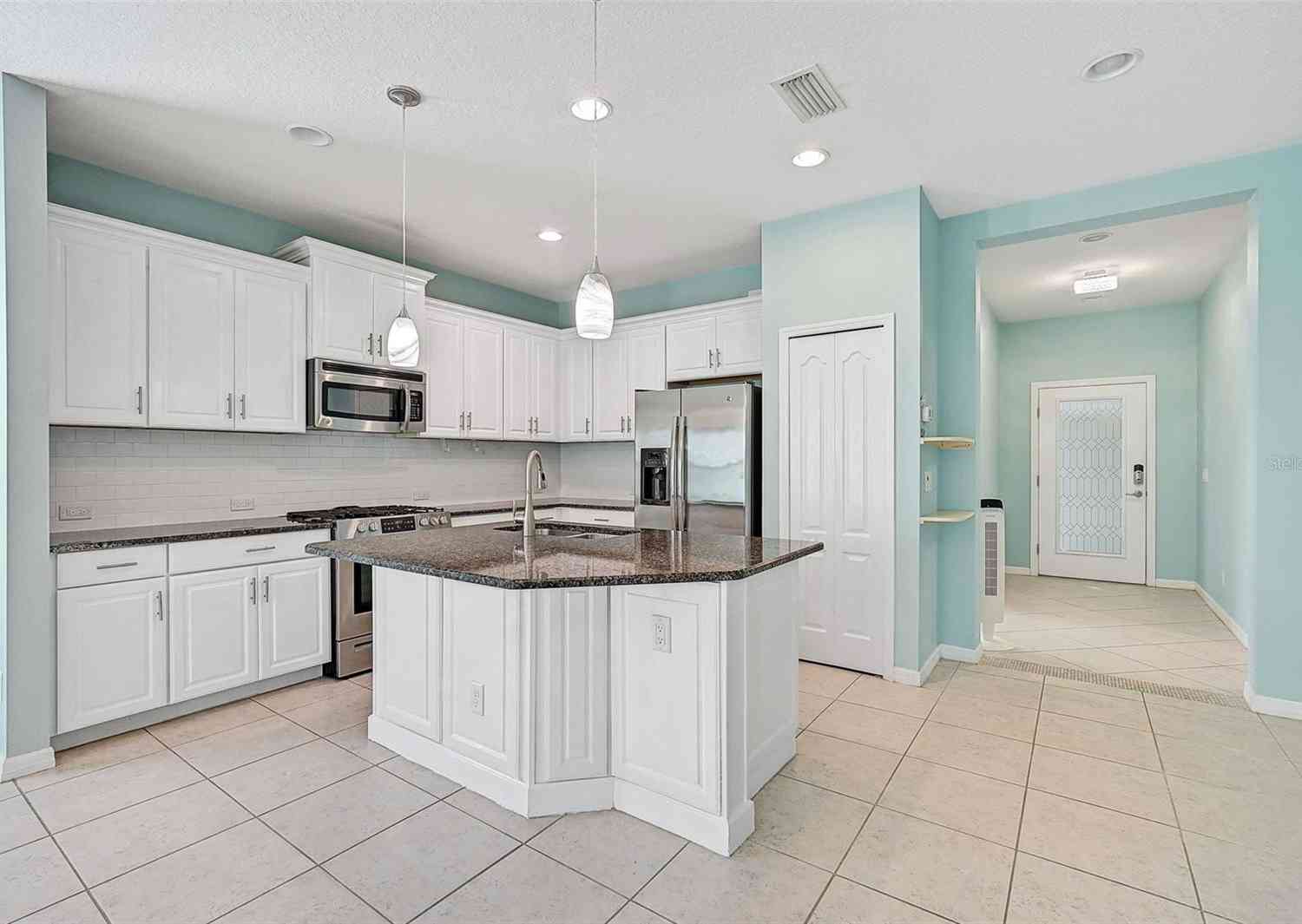 5418 Fairfield Boulevard, BRADENTON, Florida image 5