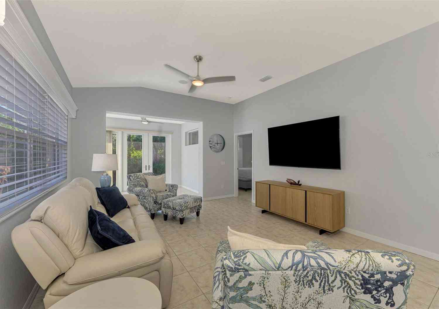 225 Auburn Woods Circle, VENICE, Florida image 13