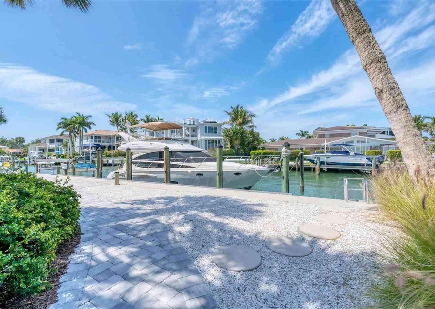 585 Gunwale Lane, LONGBOAT KEY, Florida image 49