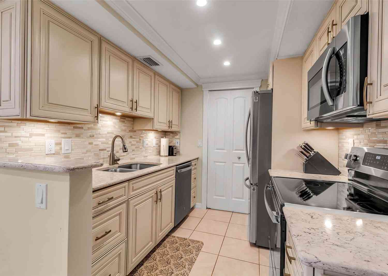 4119 61st Avenue Terrace #105, BRADENTON, Florida image 6