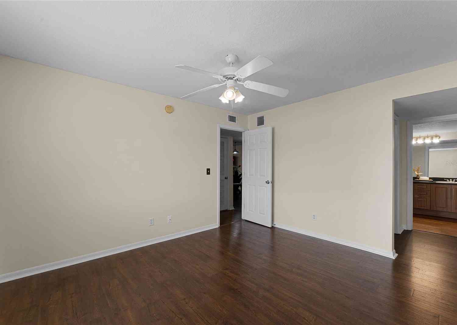 145 N Pearl Lake Causeway #102, ALTAMONTE SPRINGS, Florida image 16