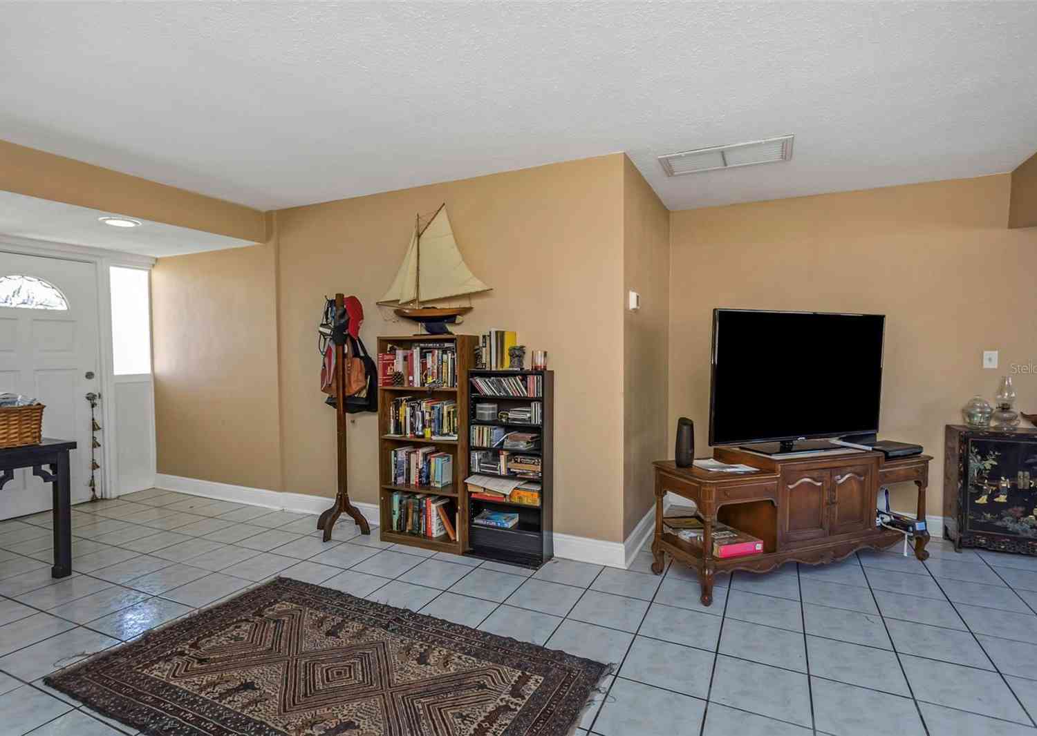 904 Normandy Road, CLEARWATER, Florida image 7