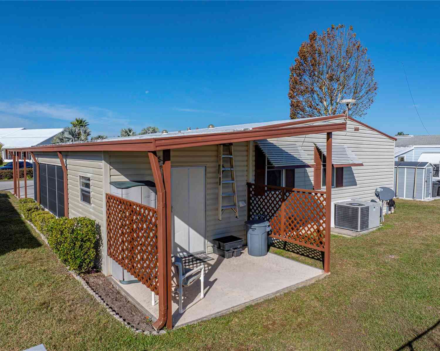 4000 William Hume Drive, ZEPHYRHILLS, Florida image 34