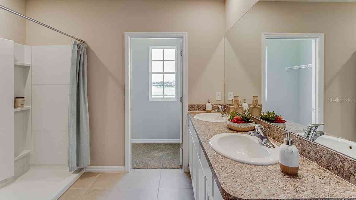 10935 Gentle Current Way, PARRISH, Florida image 9