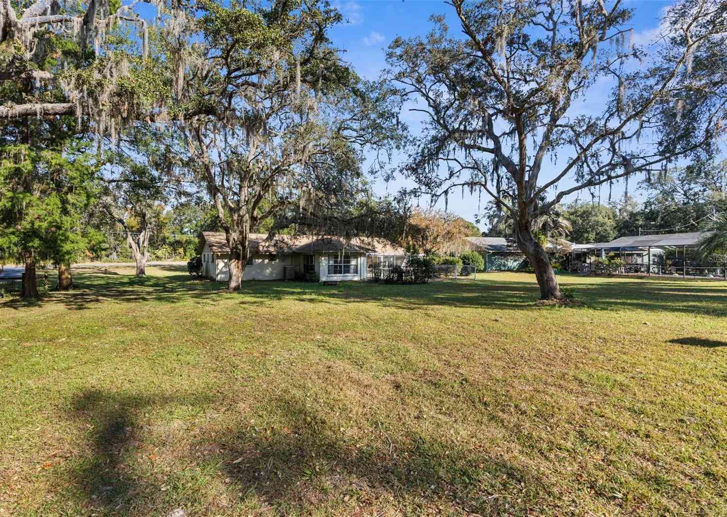 33288 Ridge Manor Boulevard, DADE CITY, Florida image 3