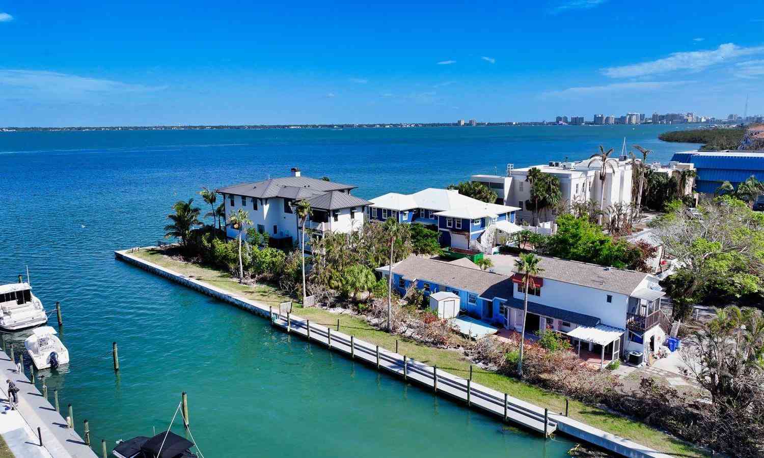 569 Channel Lane, LONGBOAT KEY, Florida image 2