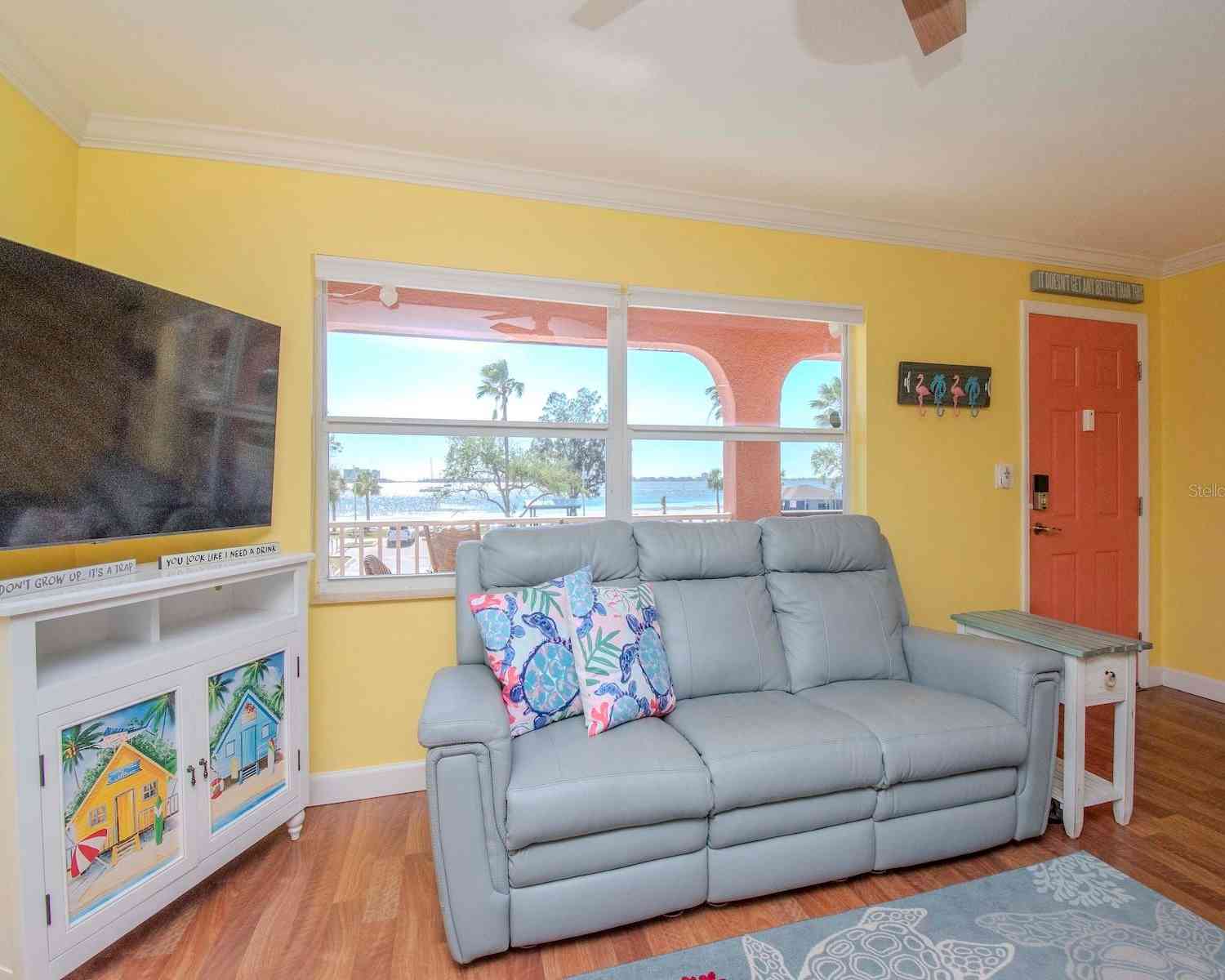 5605 Shore Boulevard #B, GULFPORT, Florida image 10