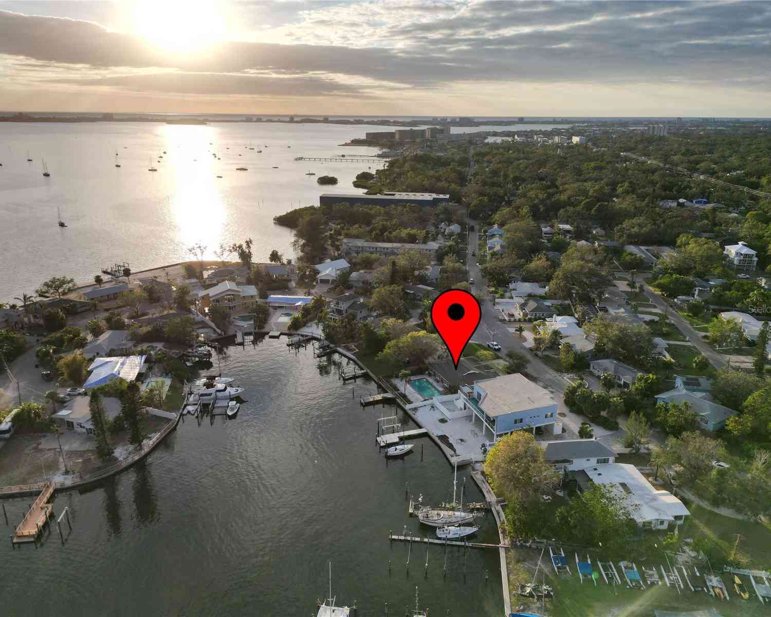 4722 Trade Winds Drive, GULFPORT, Florida image 10