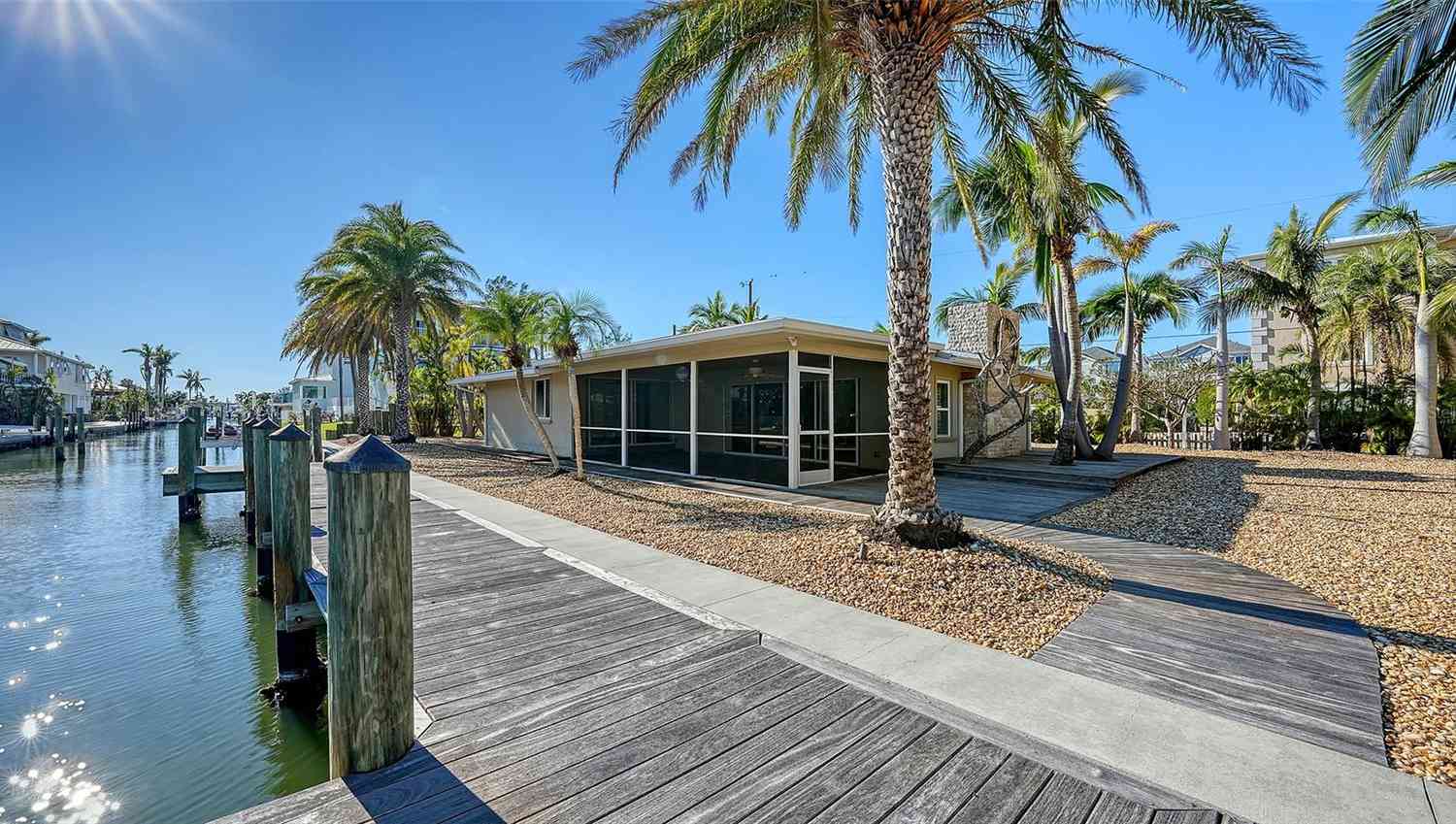 834 Jungle Queen Way, LONGBOAT KEY, Florida image 10