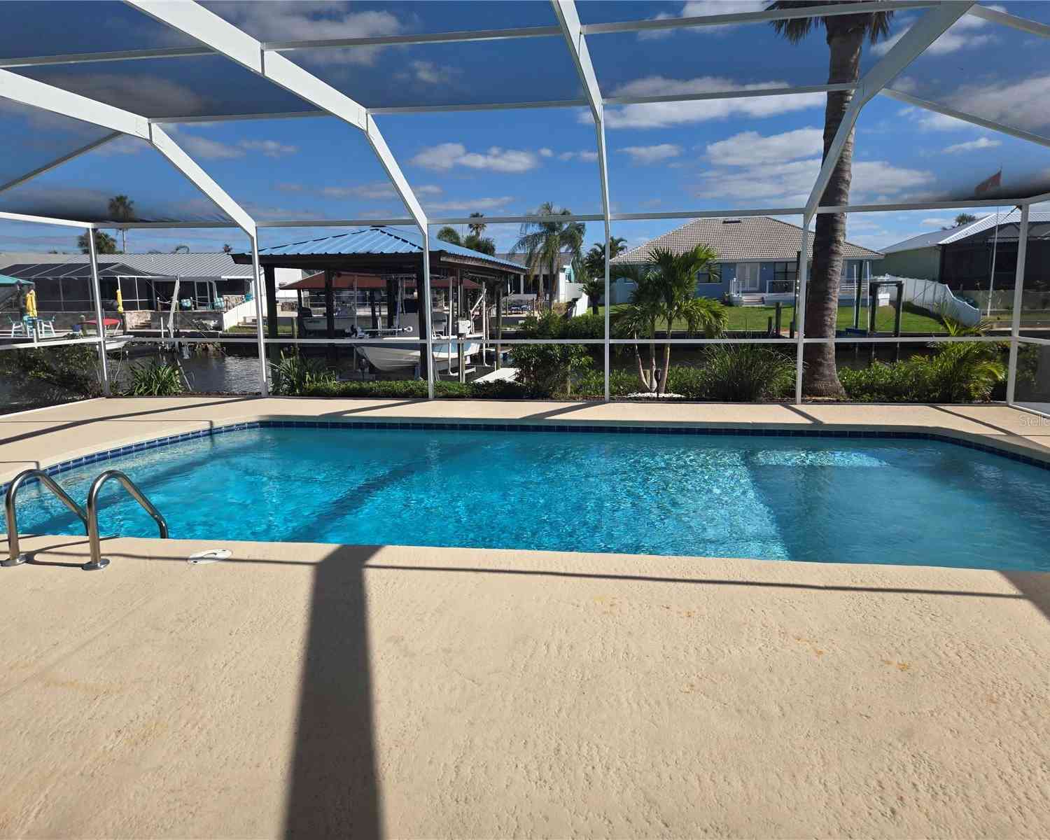 6525 Solitaire Palm Way, Apollo Beach, Florida image 17