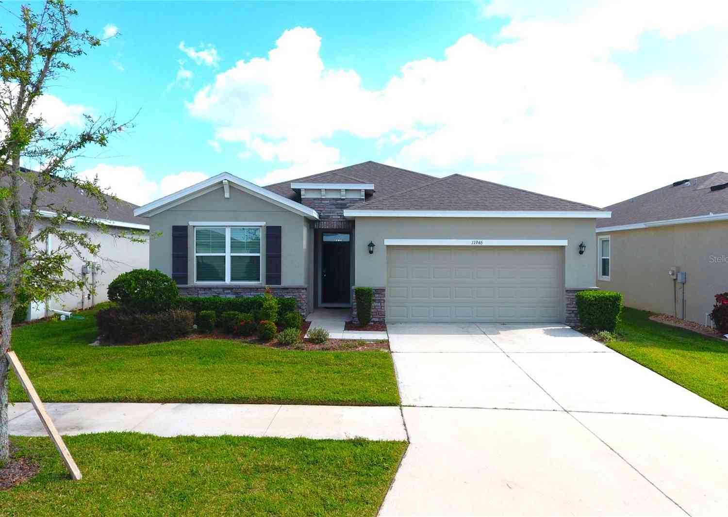 11946 Cross Vine Drive, RIVERVIEW, Florida image 2