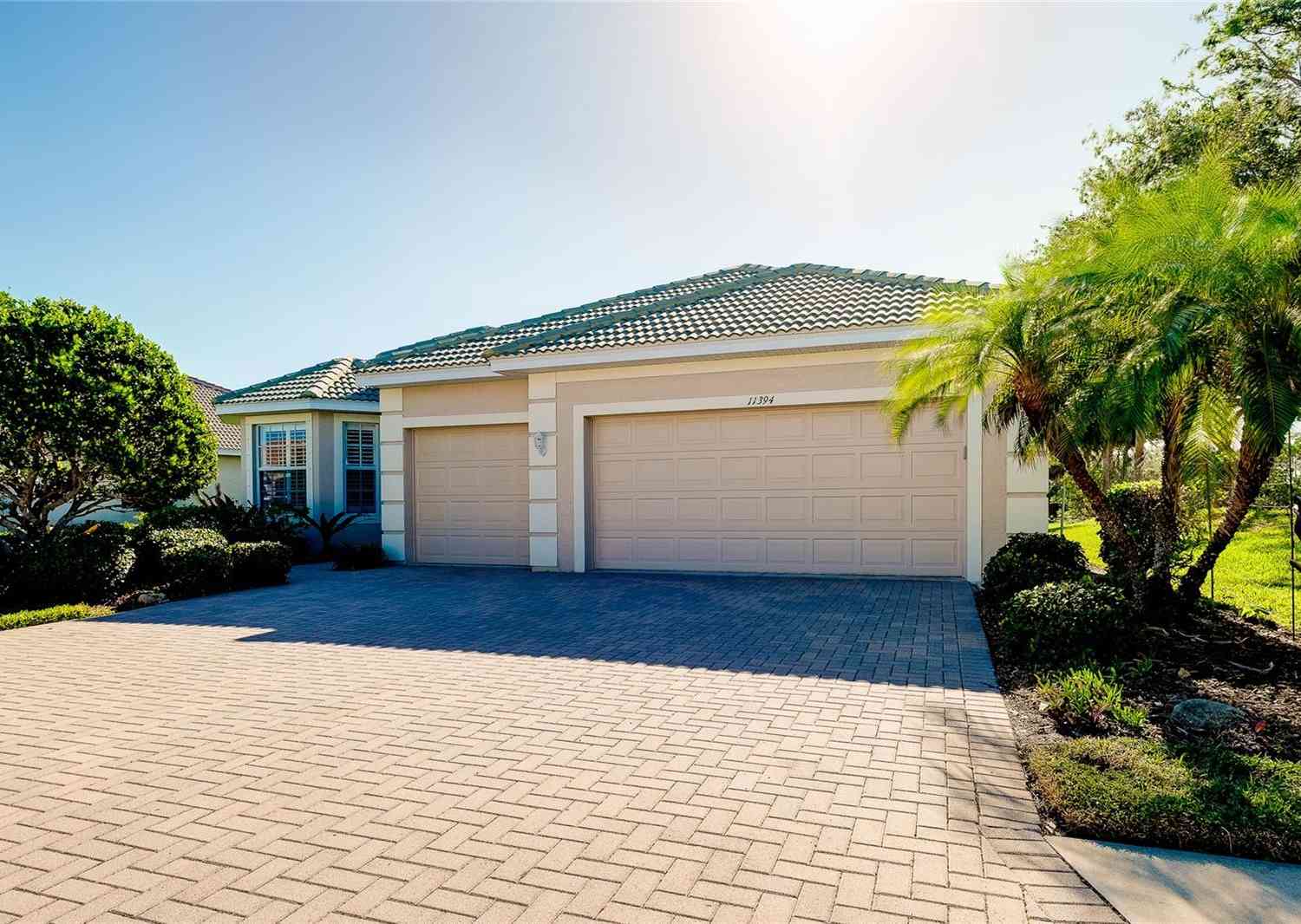 11394 Dancing River Drive, VENICE, Florida image 16