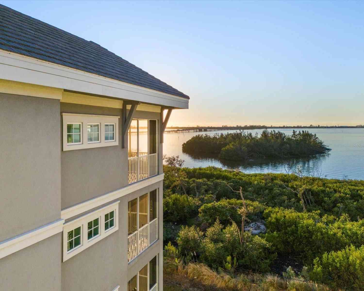 392 Aruba Circle #403, BRADENTON, Florida image 4