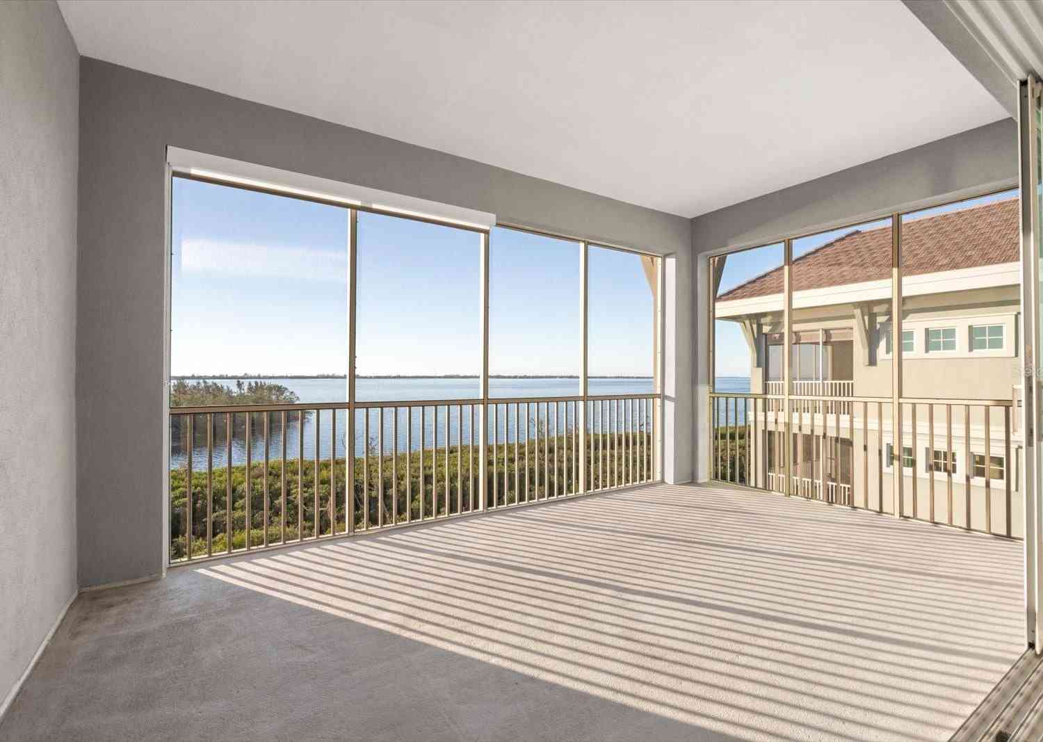 392 Aruba Circle #403, BRADENTON, Florida image 23
