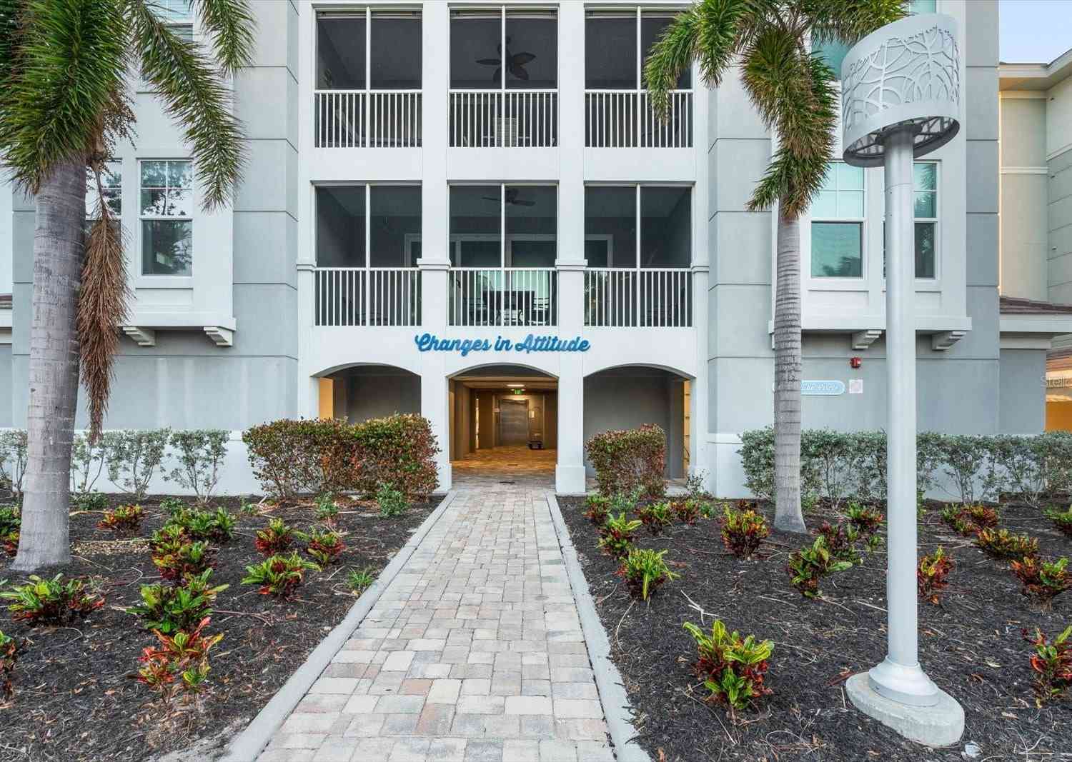 392 Aruba Circle #403, BRADENTON, Florida image 5