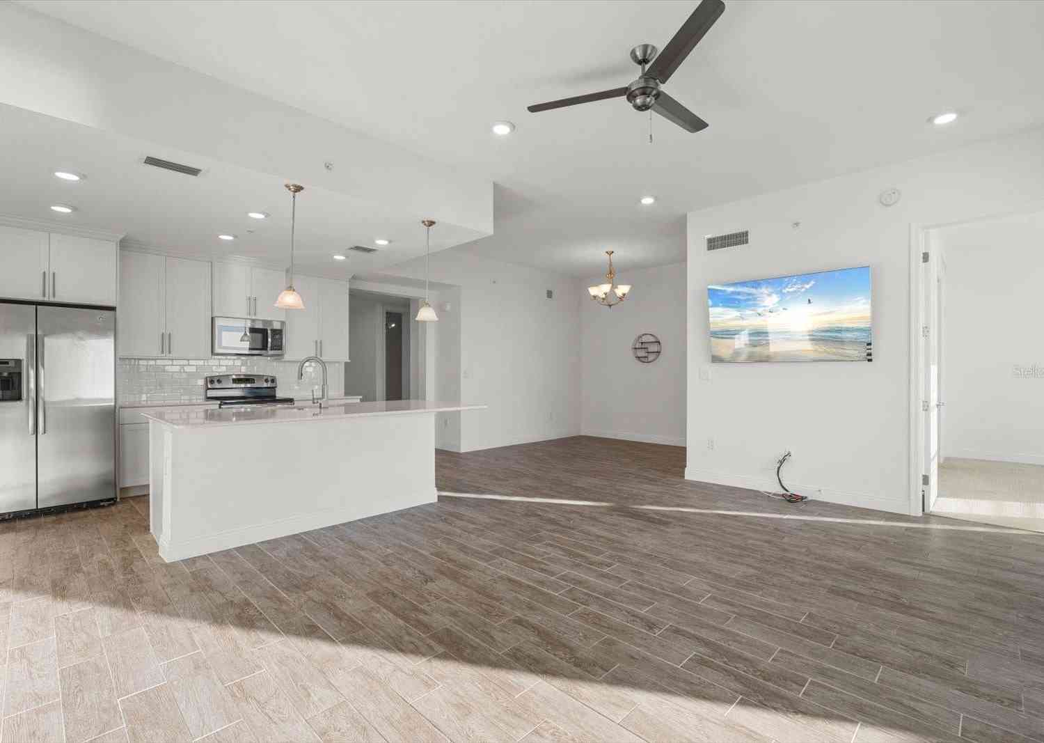 392 Aruba Circle #403, BRADENTON, Florida image 18