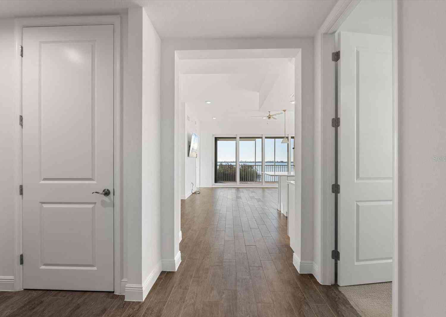 392 Aruba Circle #403, BRADENTON, Florida image 7