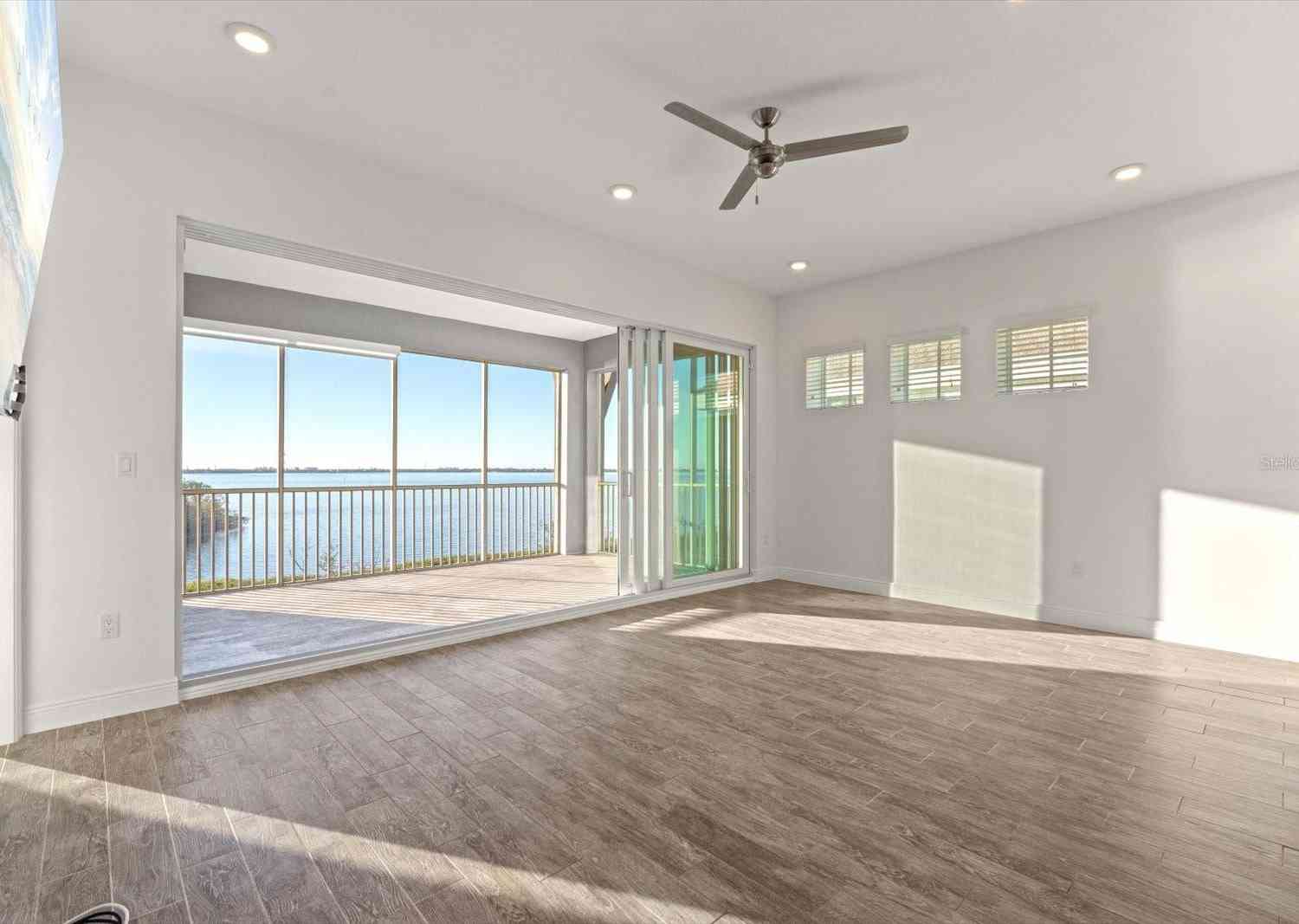 392 Aruba Circle #403, BRADENTON, Florida image 21
