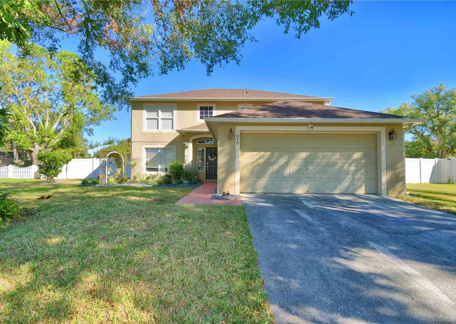 819 Sunset Cove Drive, WINTER HAVEN, Florida image 1