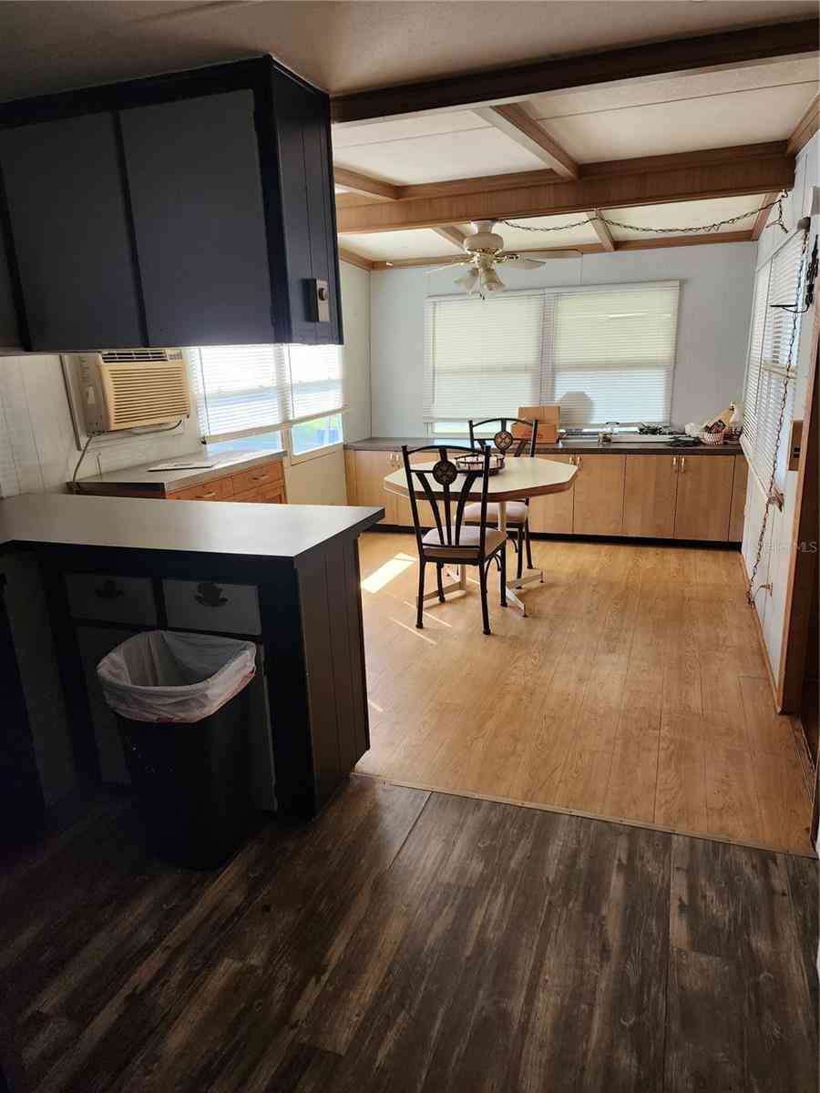 519 51st Avenue Terrace, BRADENTON, Florida image 7