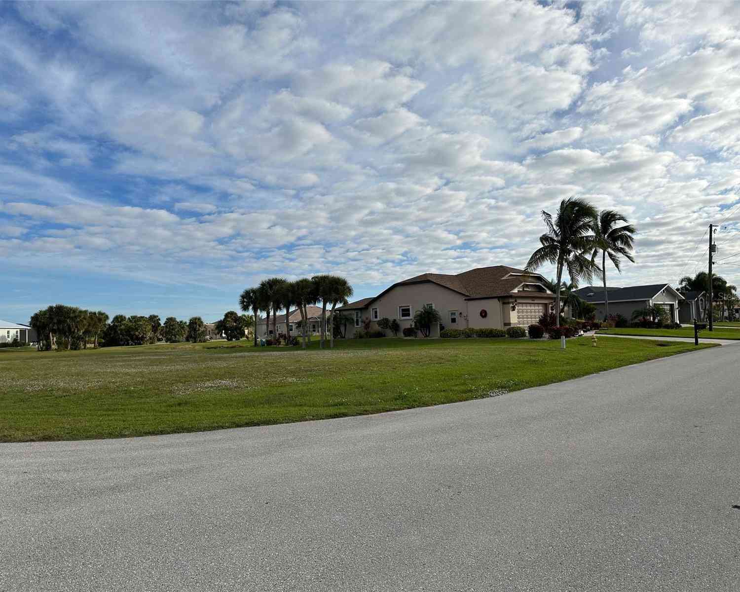 16124 Chitlan Court, PUNTA GORDA, Florida image 4