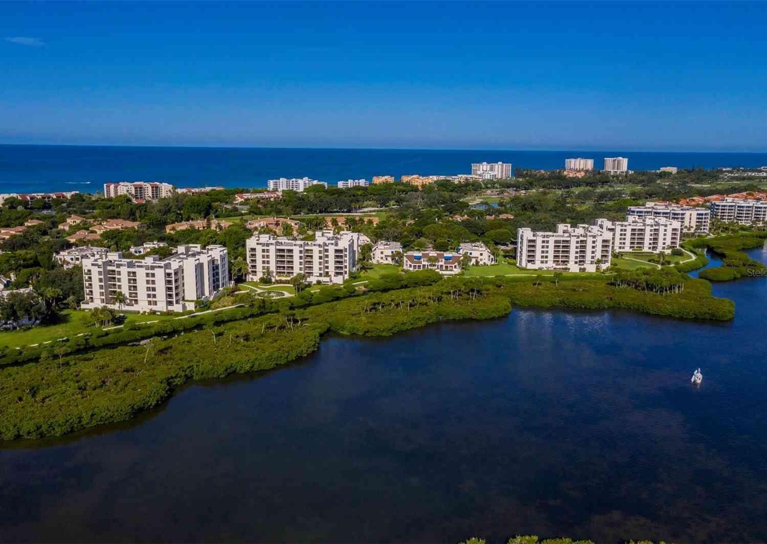 1932 Harbourside Drive #242, LONGBOAT KEY, Florida image 31