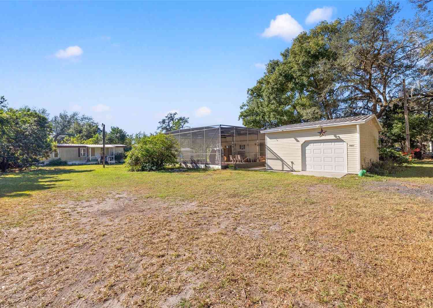 4407 Transue Drive, ZEPHYRHILLS, Florida image 2