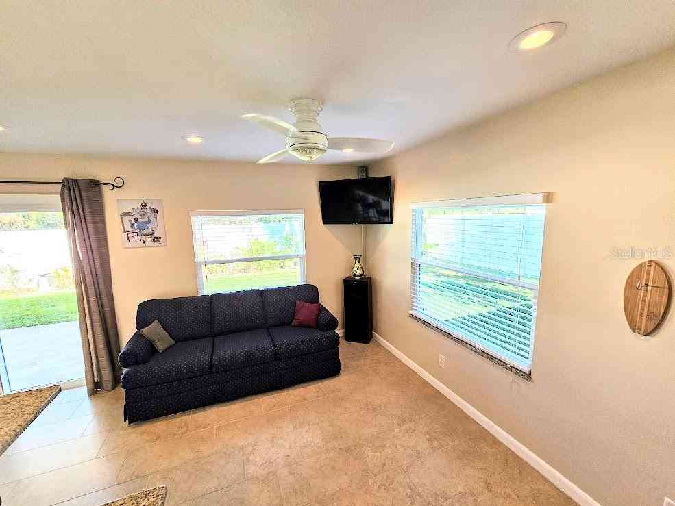 3276 Buckhorn Drive, CLEARWATER, Florida image 16