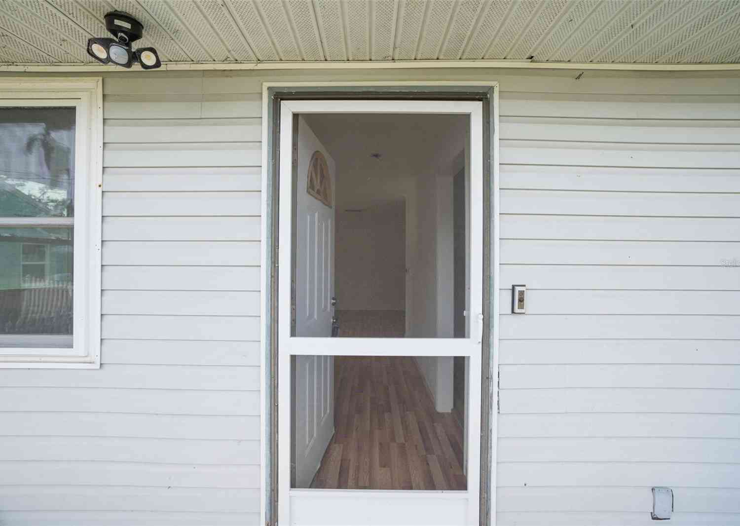 208 36th Street, BRADENTON, Florida image 3