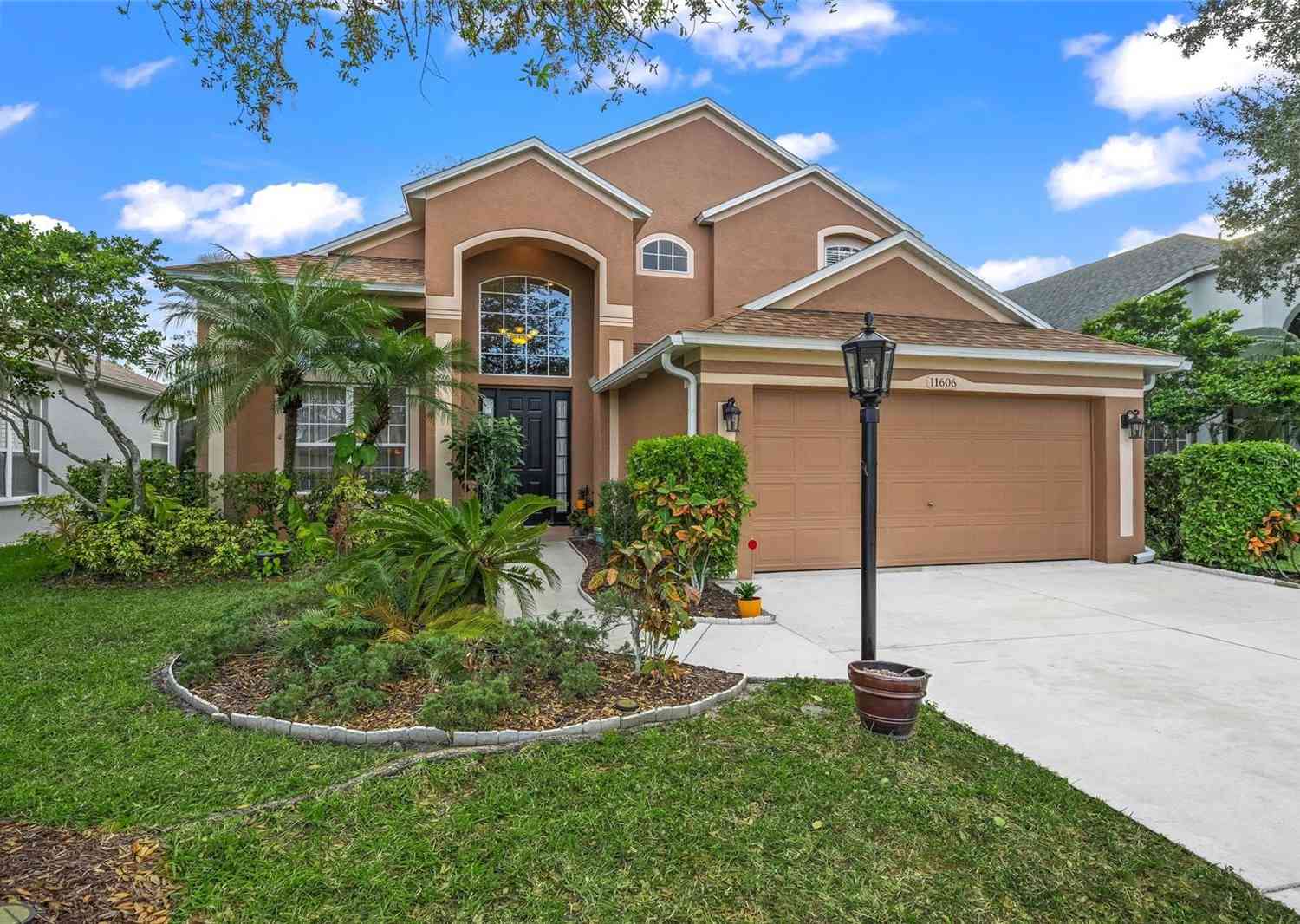 11606 Water Poppy Terrace, LAKEWOOD RANCH, Florida image 1