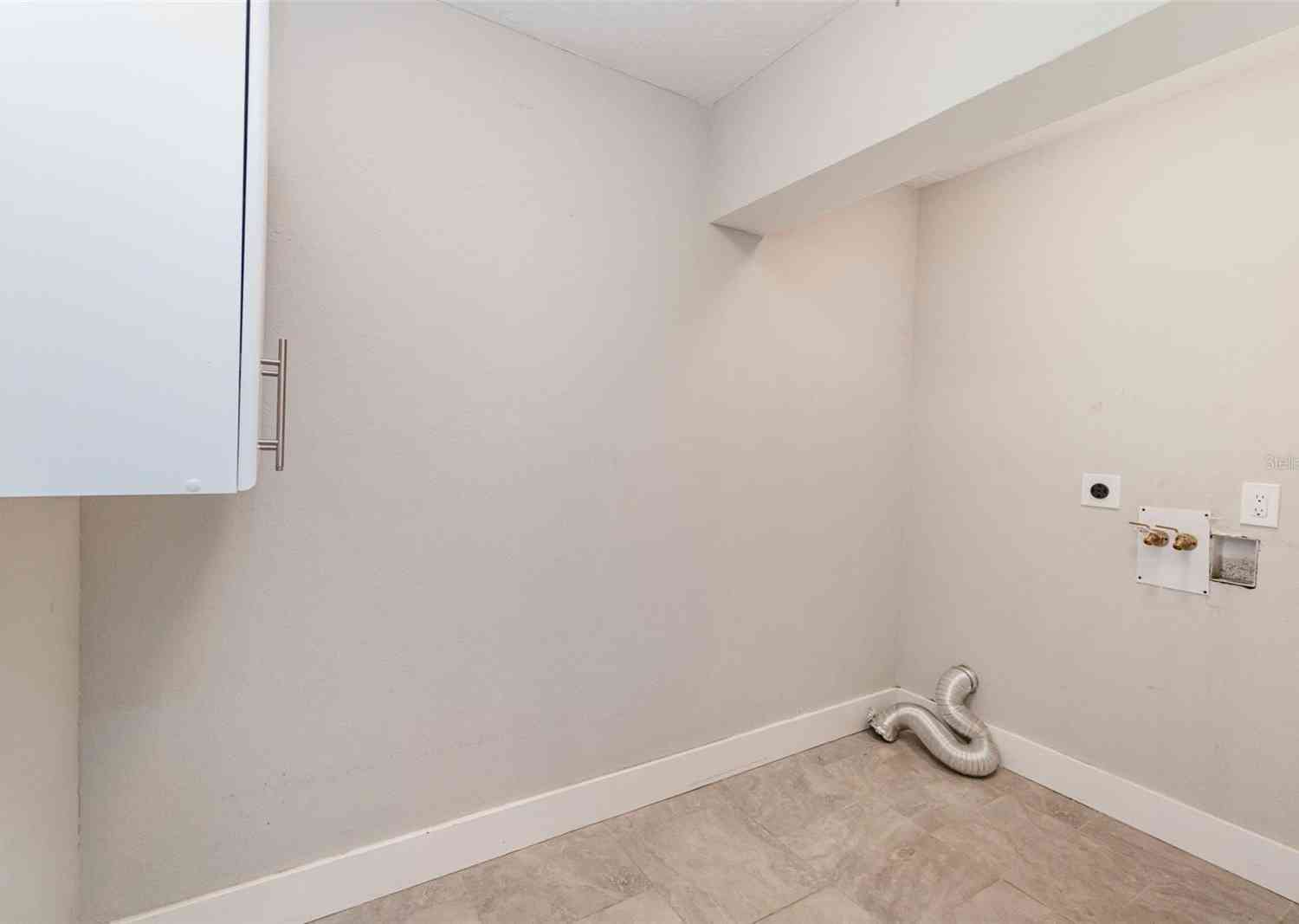 2746 Hibiscus Street, SARASOTA, Florida image 13
