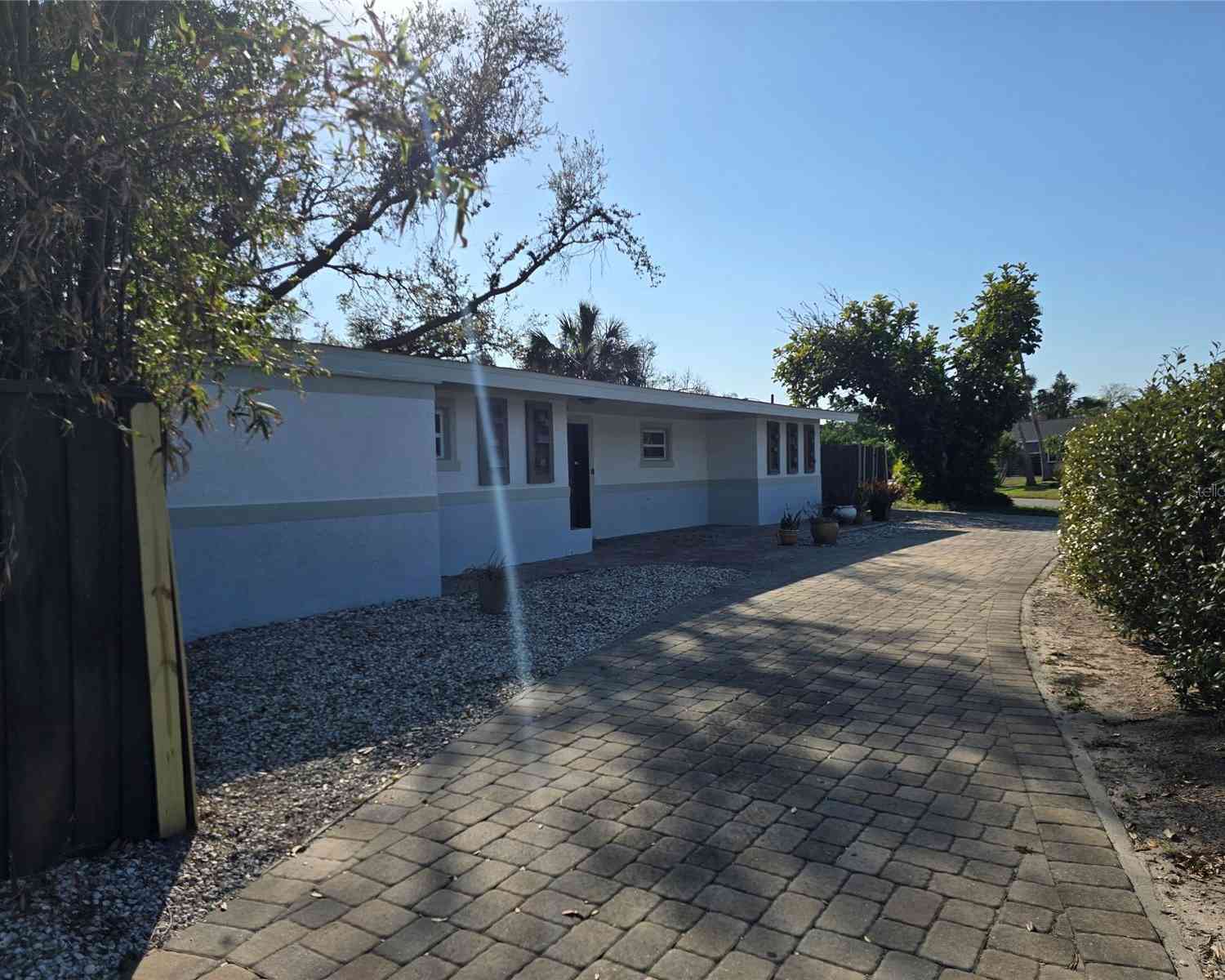 2746 Hibiscus Street, SARASOTA, Florida image 3