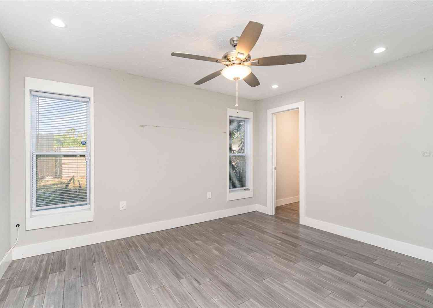 2746 Hibiscus Street, SARASOTA, Florida image 14