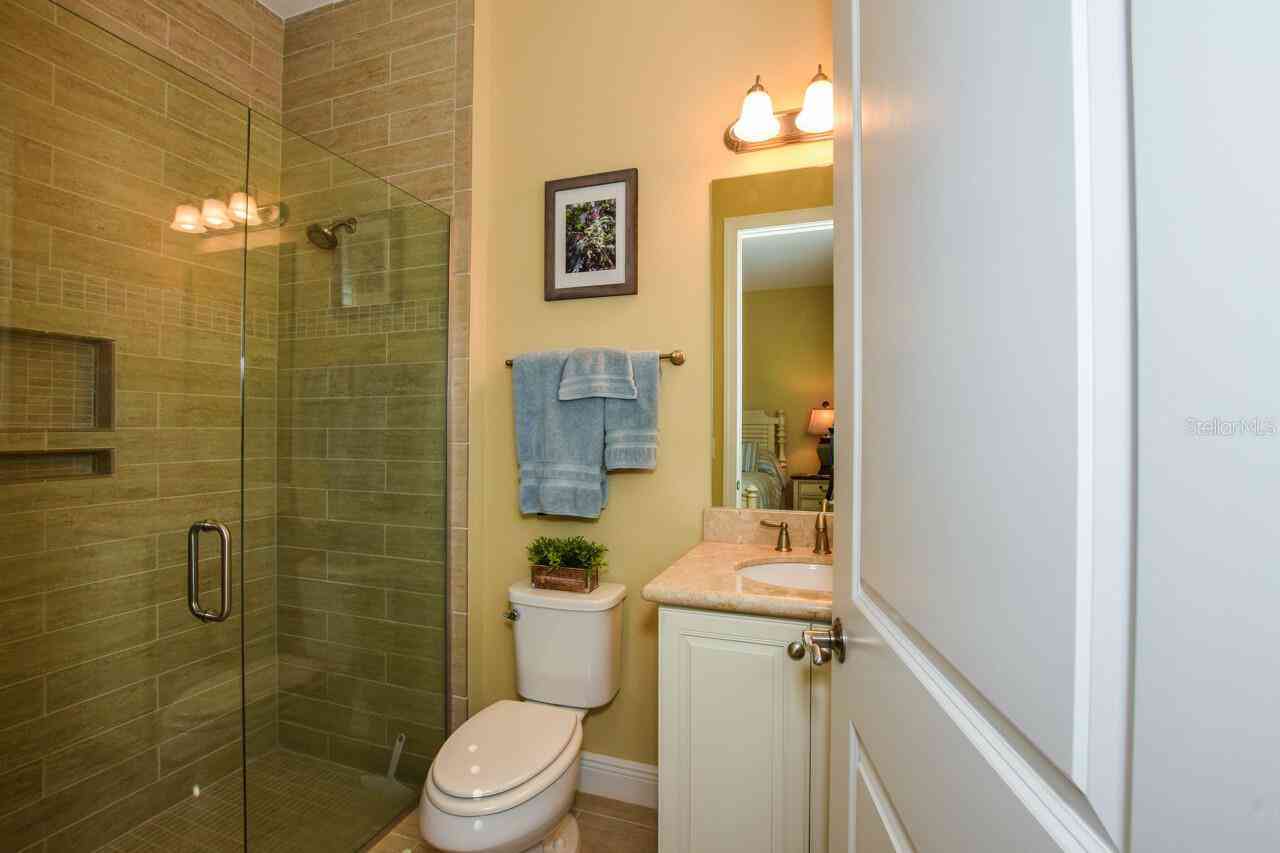 23739 Waverly Circle, VENICE, Florida image 28