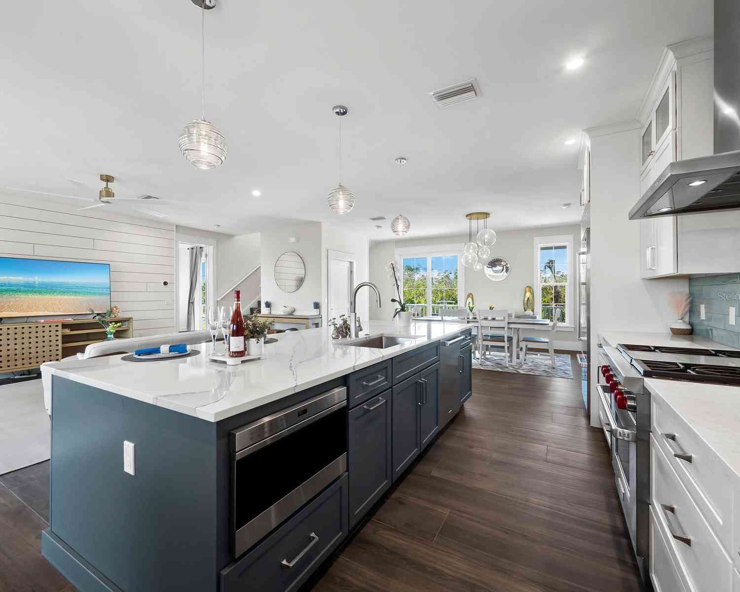 598 Lyons Lane, LONGBOAT KEY, Florida image 34