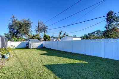 39142 Kendell Drive, ZEPHYRHILLS, Florida image 28