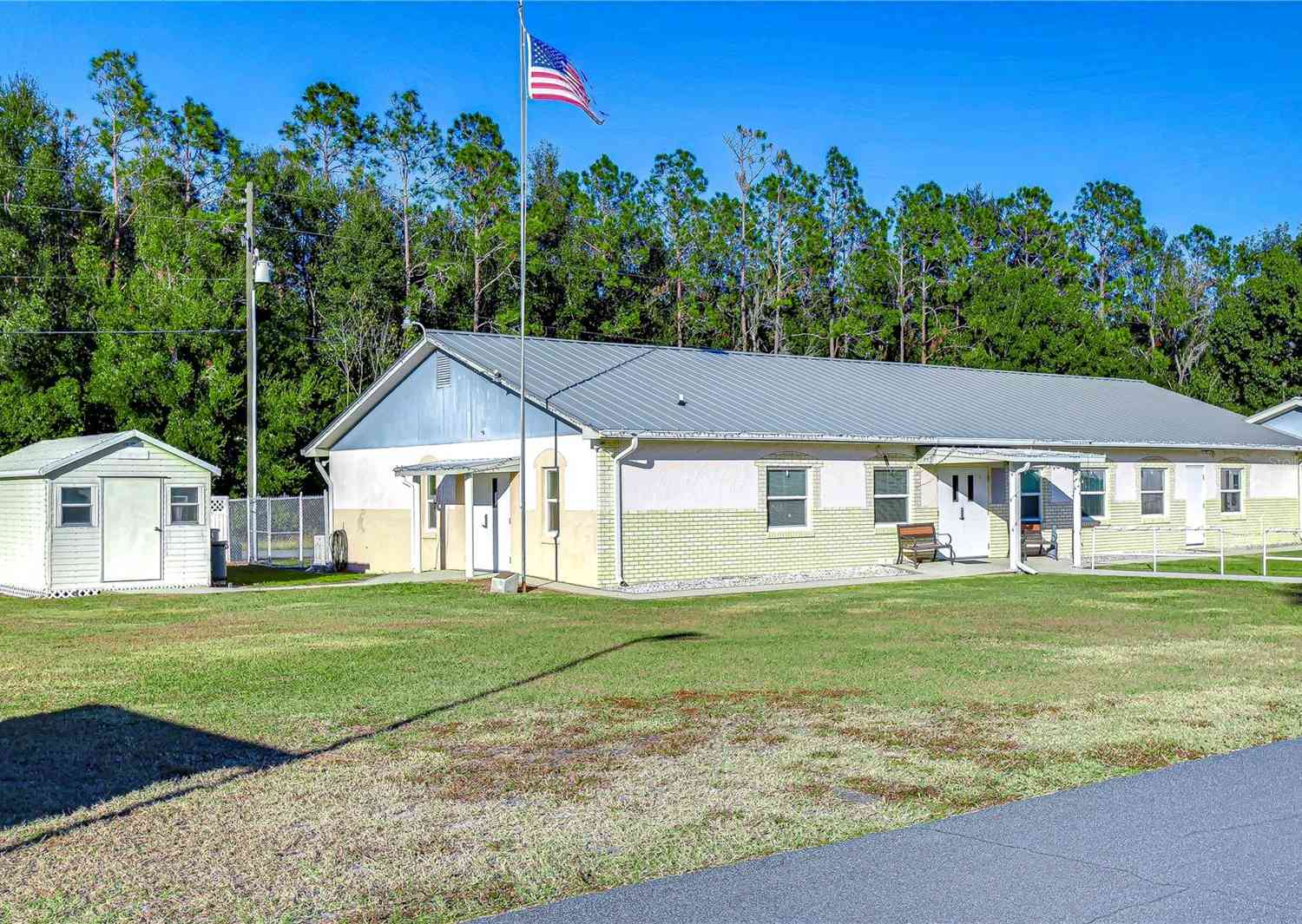 39401 Sycamore Lane, ZEPHYRHILLS, Florida image 47