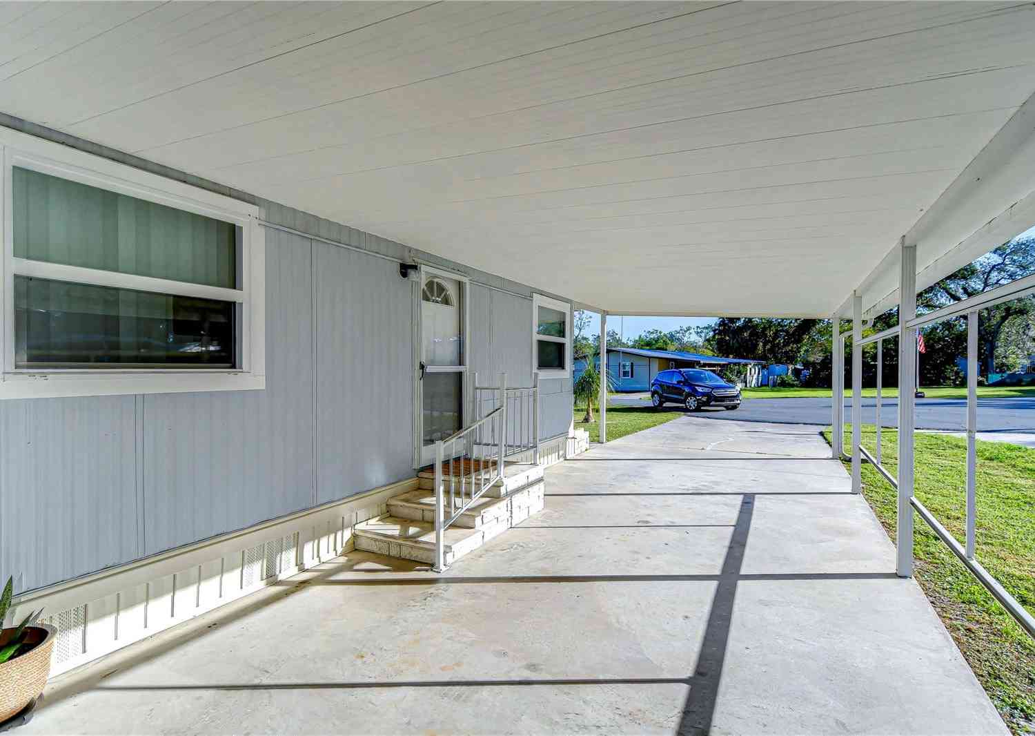 39401 Sycamore Lane, ZEPHYRHILLS, Florida image 38