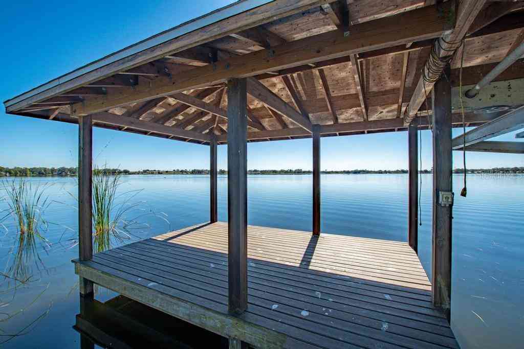 4027 Island Lakes Drive, WINTER HAVEN, Florida image 12