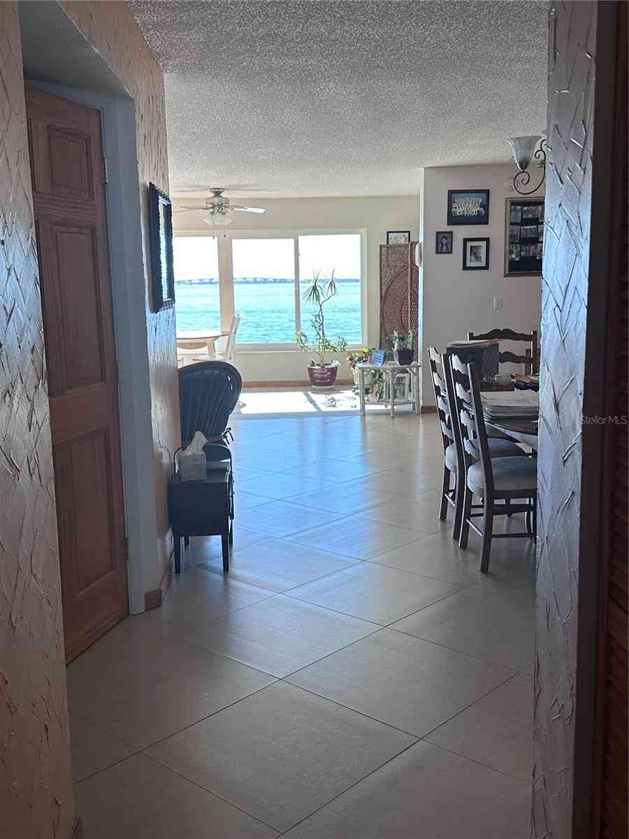 6020 Shore Boulevard #301, GULFPORT, Florida image 3