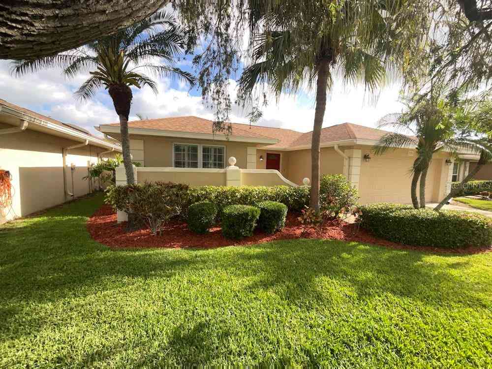 2253 Heron Circle, CLEARWATER, Florida image 2