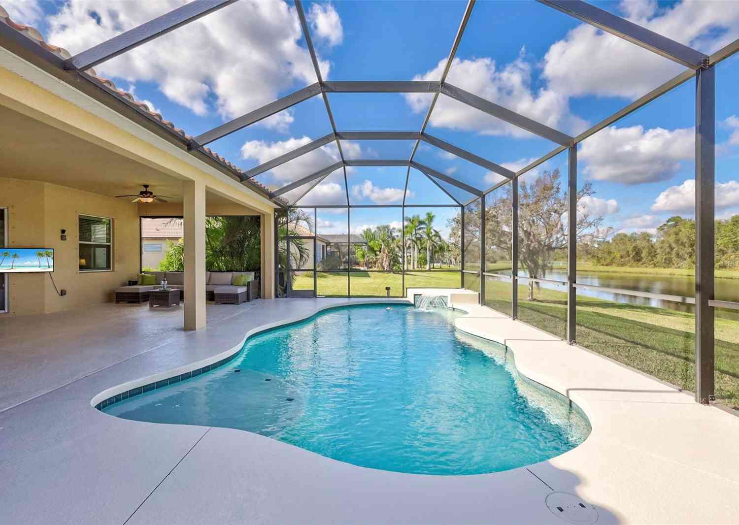 17113 1st Drive, BRADENTON, Florida image 3