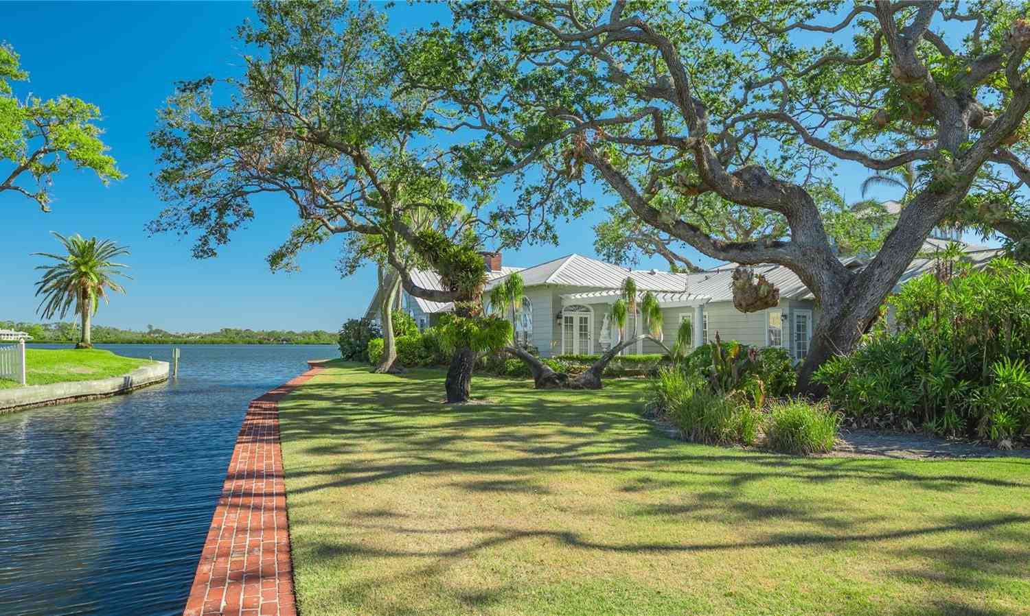 1249 S Basin Lane, SARASOTA, Florida image 12