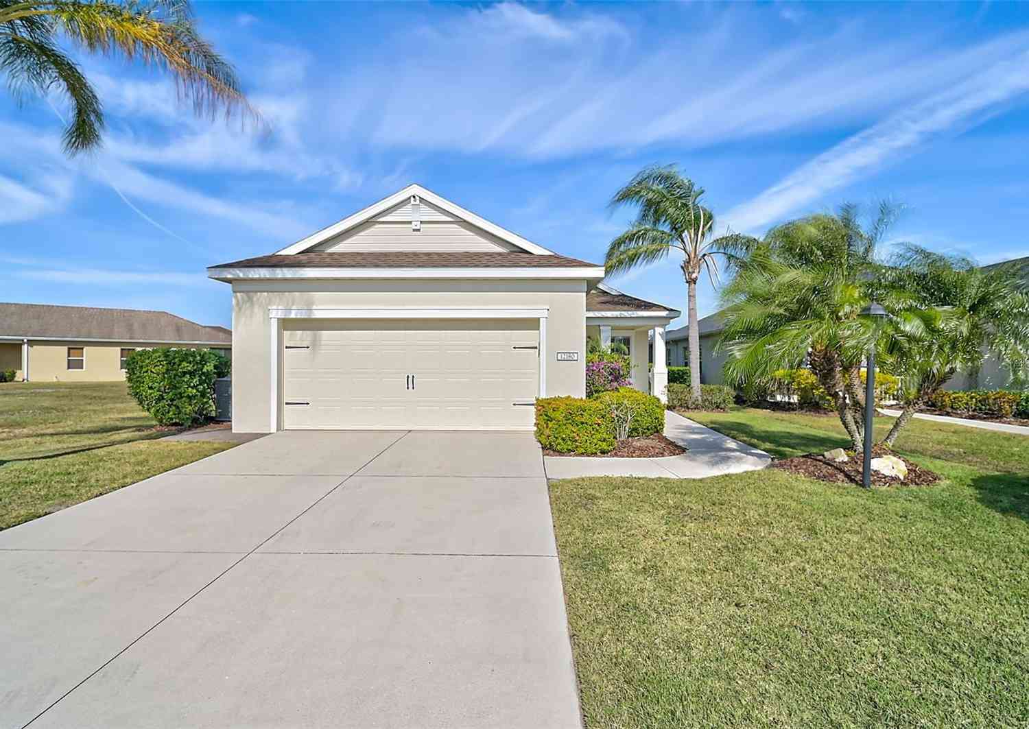 12180 Longview Lake Circle, BRADENTON, Florida image 4